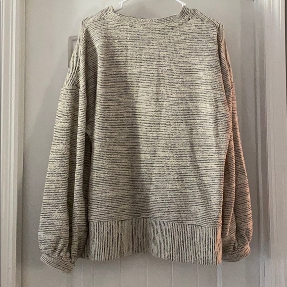 Time And Tru Long Sleeve - Picture 2 of 3